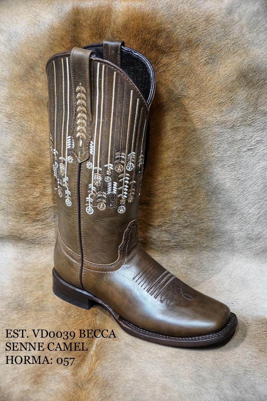 VD0039 Wild Flower Tribal Western Boots